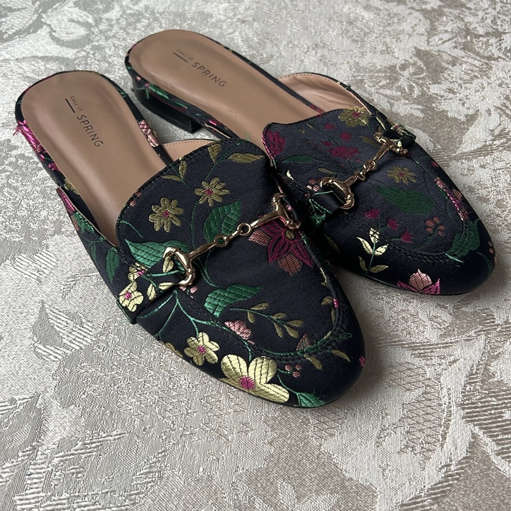 Call it Spring Mules with Floral Embroidery - Picture 3 of 6